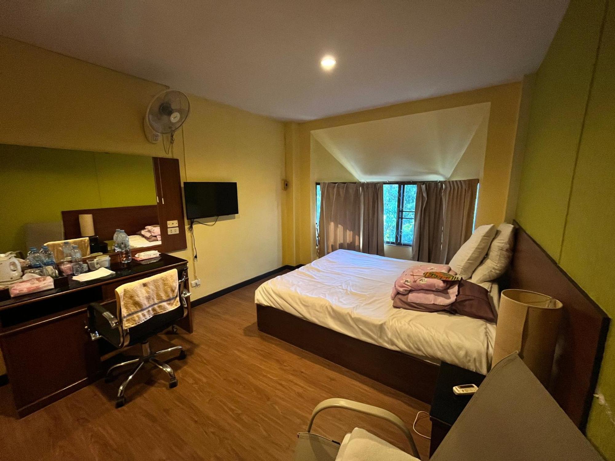 Rcn Court & Inn Chiang Mai Exterior photo
